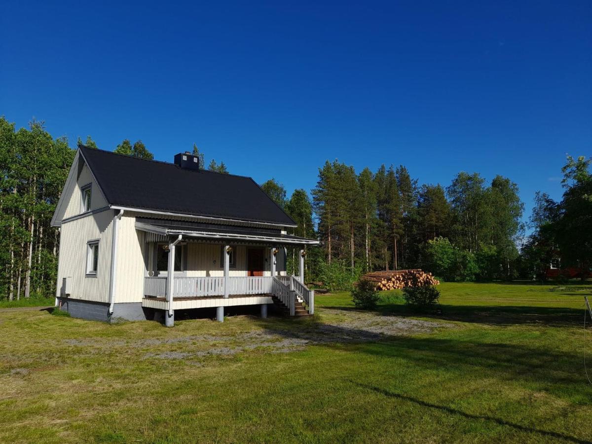 House Next Door The Arctic Circle Vila Överkalix Exterior foto